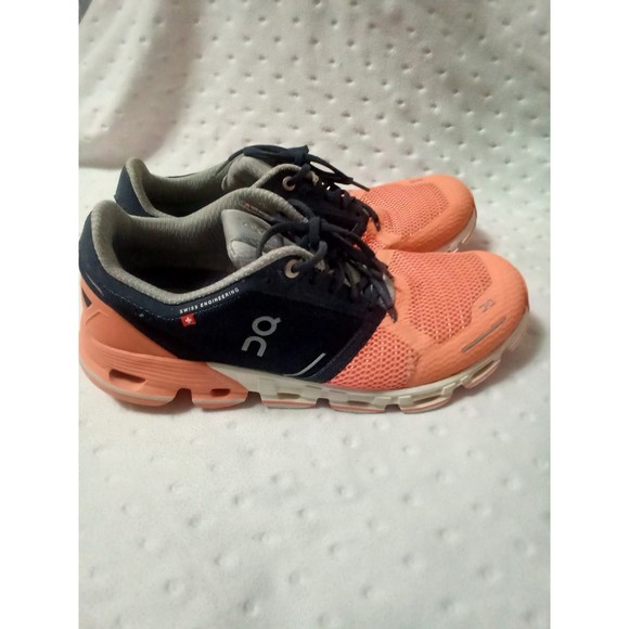 on cloud Cloudflayer women running shoes - Picture 4 of 13